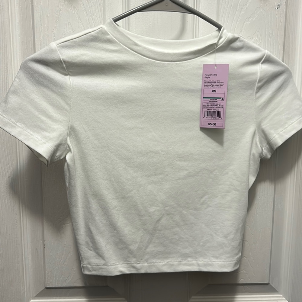 White crop top